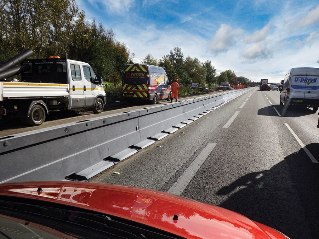 Zoneguard Vehicle Restraint System M6 Smart Motorway