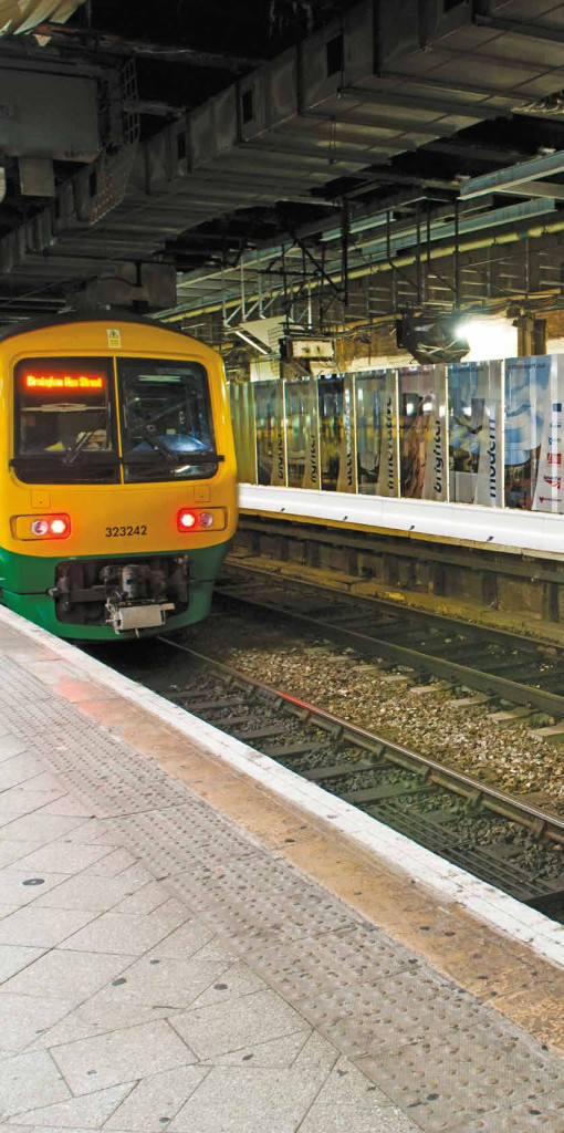 MASS barrier temporary system on a Birmingham New Street platform with a train alongside